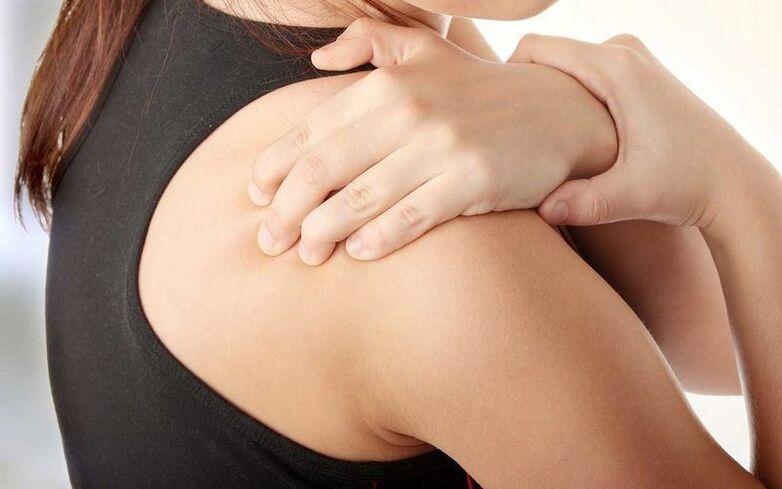 dor sob a omoplata nas costas